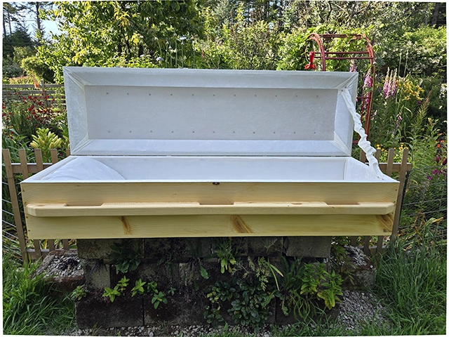 Basic Pine Casket with Open Lid - Oil Finish – Handmade by Caskets by Design